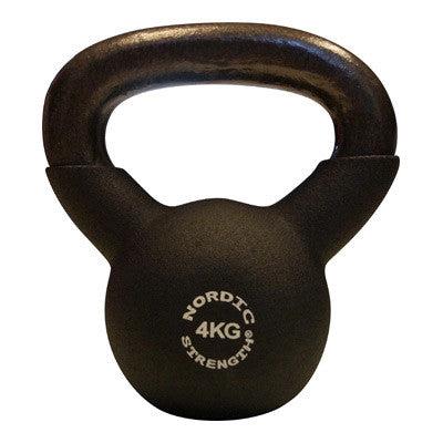 Sort Nordic Strength kettlebell på 4 kg i støbejern med neoprenbelægning og buet greb